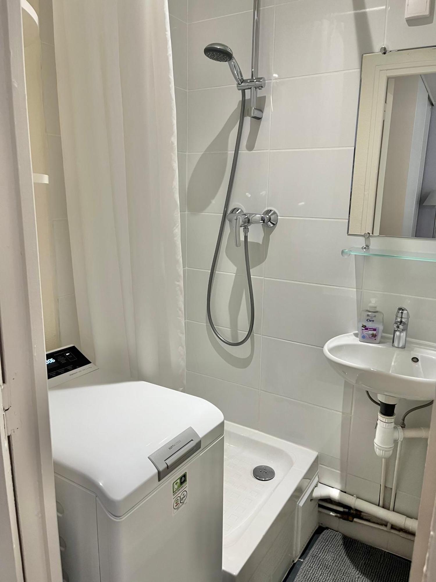 Eiffel Tower Apartment